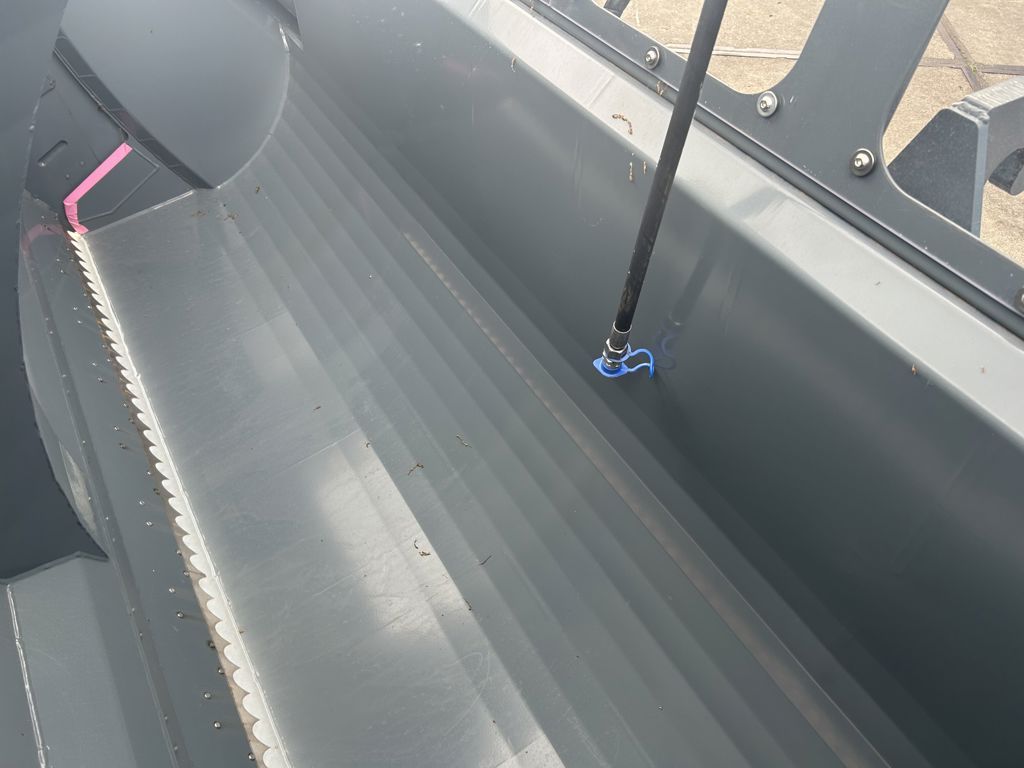 Flingk KHXL 1724 met JCB Q-Fit