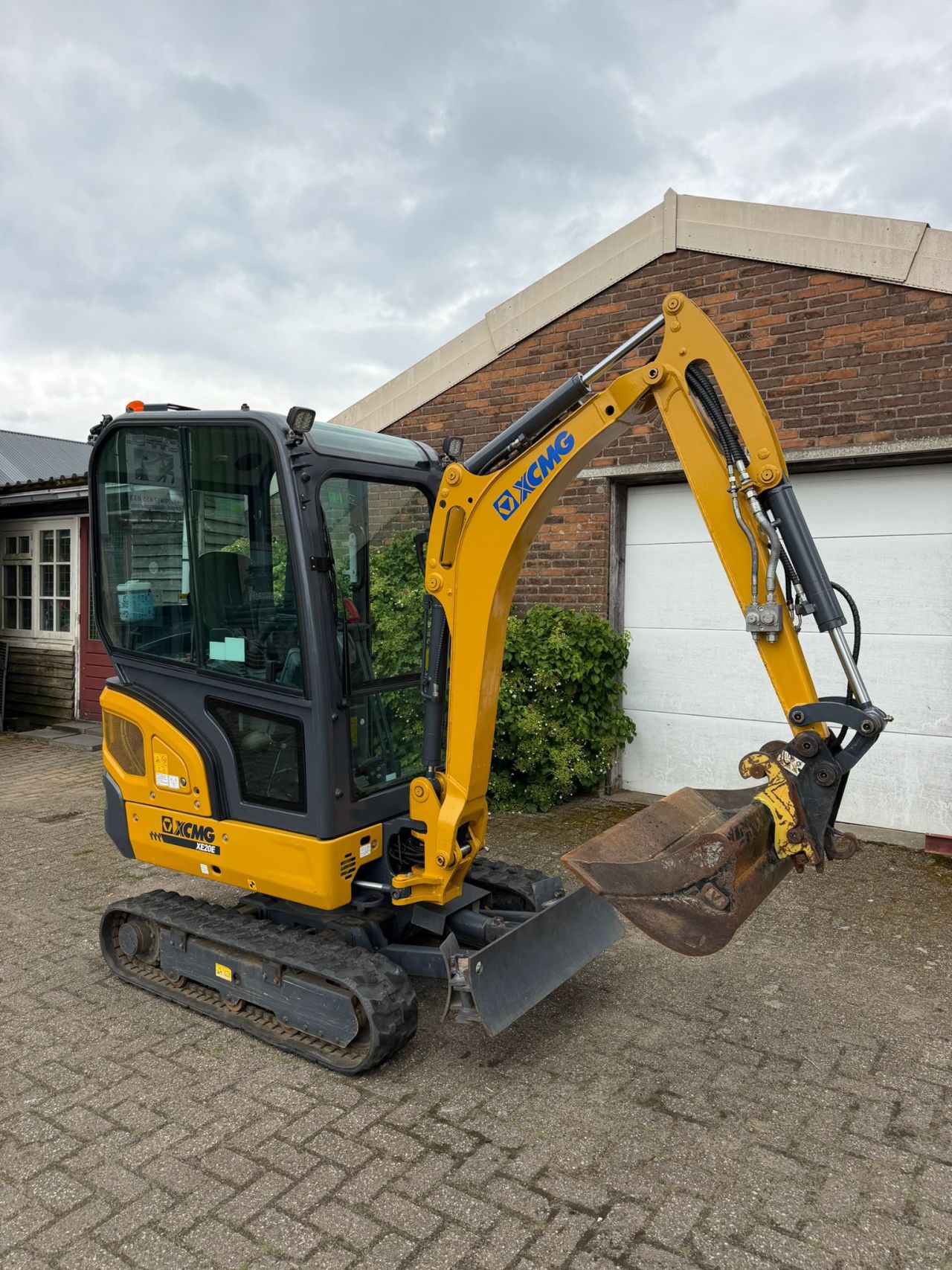 Xcmg xe20e 2024 2 tonner 832 uur minigraver super staat