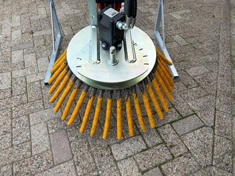 Nieuwe Kemp hydr. aangedreven onkruidborstel