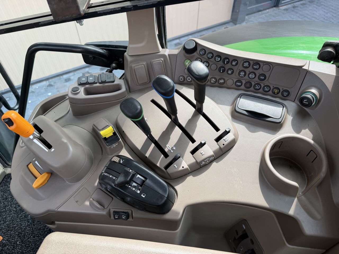 John Deere 6120M AP