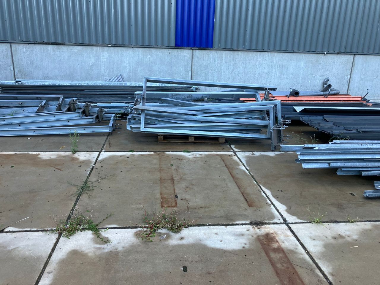 Overdekte sleufsilo loods