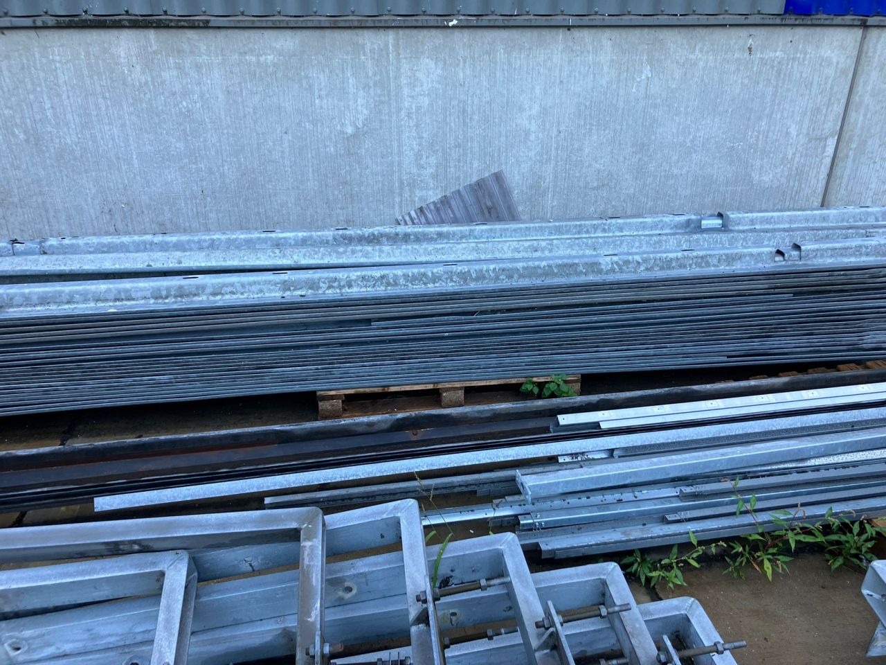 Overdekte sleufsilo loods