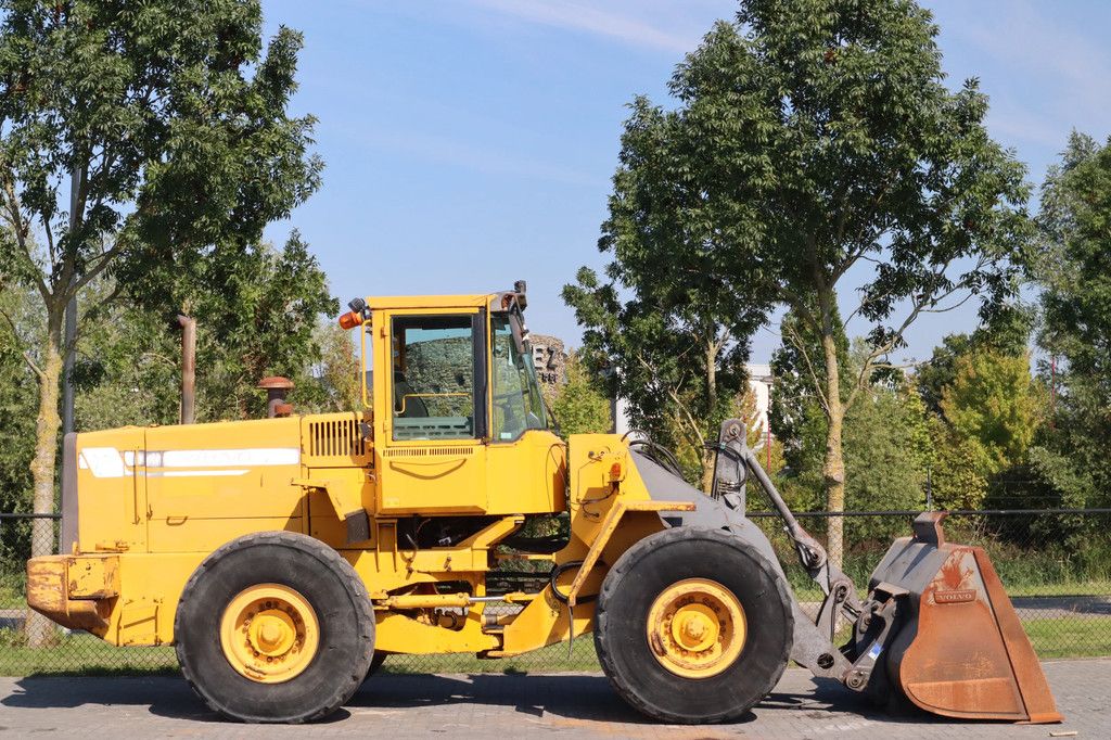 Volvo L120C | BSS | QUICK COUPLER | BUCKET