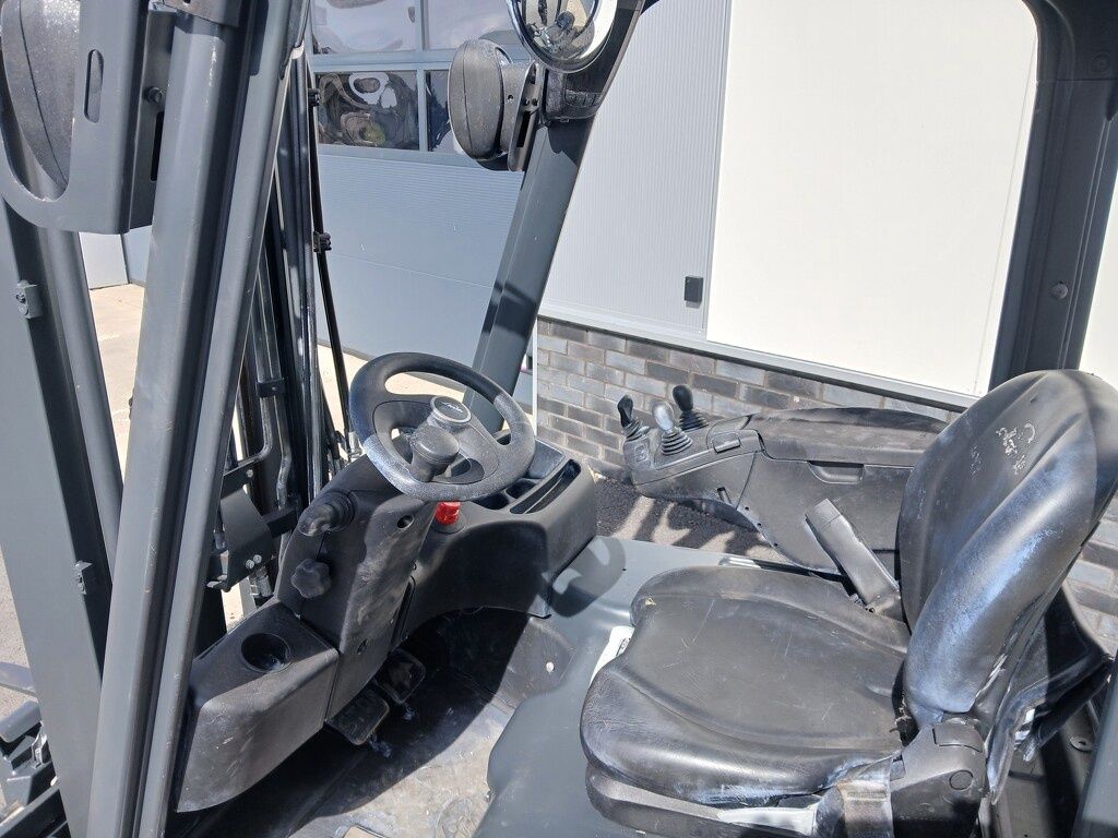 Linde E12-02