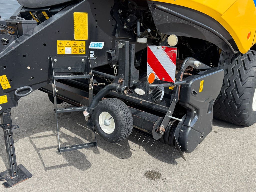 New Holland BIGBALER 1270 PLUS BigBaler 1270 Plus CropCutter Vierkante balenpers