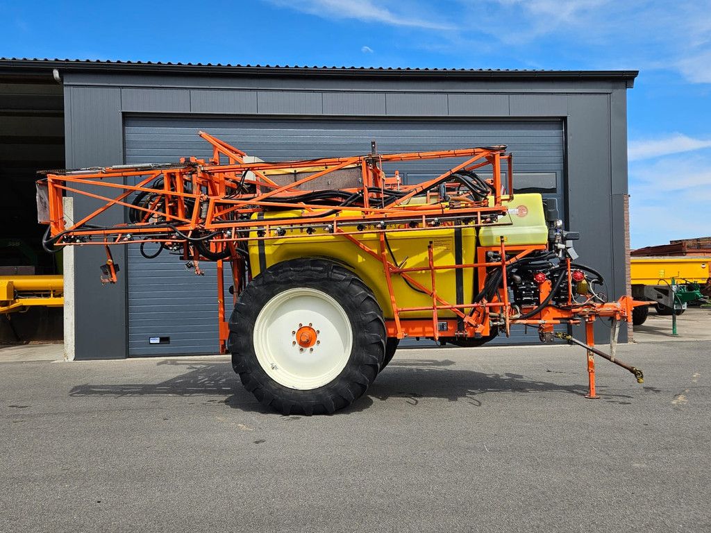Douven NEVELSPUIT 3400 Ltr Veldspuit - 27mtr
