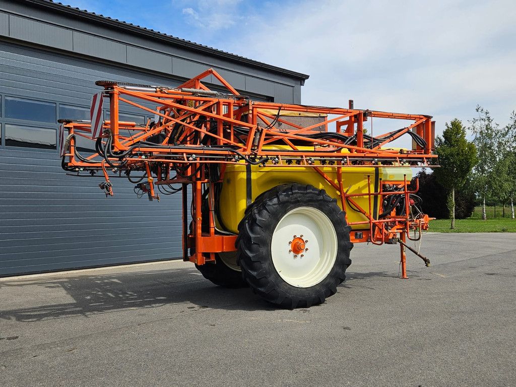 Douven NEVELSPUIT 3400 Ltr Veldspuit - 27mtr