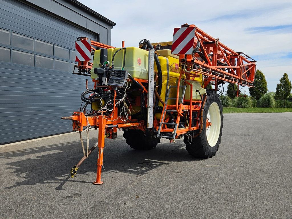 Douven NEVELSPUIT 3400 Ltr Veldspuit - 27mtr