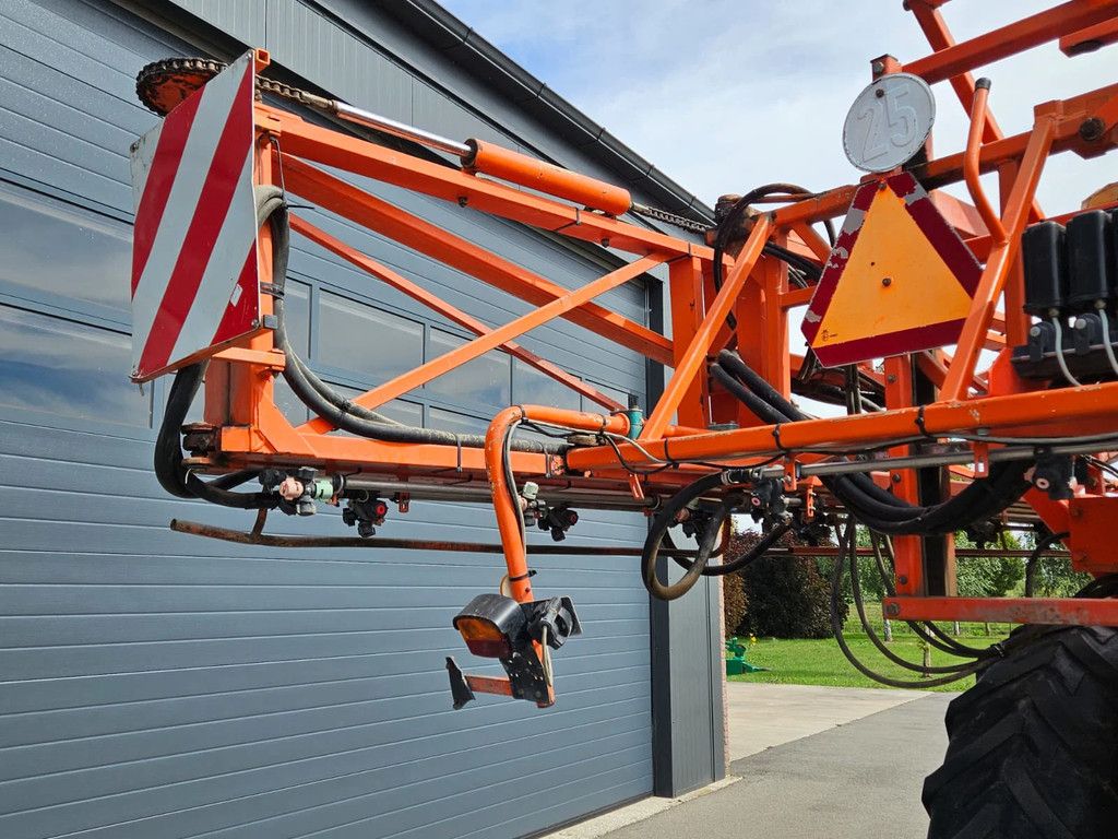 Douven NEVELSPUIT 3400 Ltr Veldspuit - 27mtr