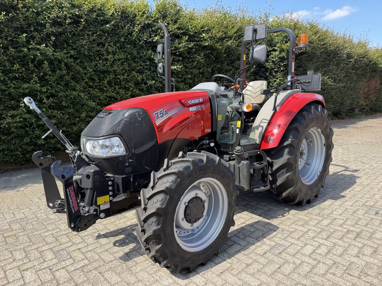 Case Farmall 75A met maar 3000 uur