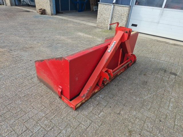 Peecon trekker grondbak 2 meter breed. Nieuwstaat.
