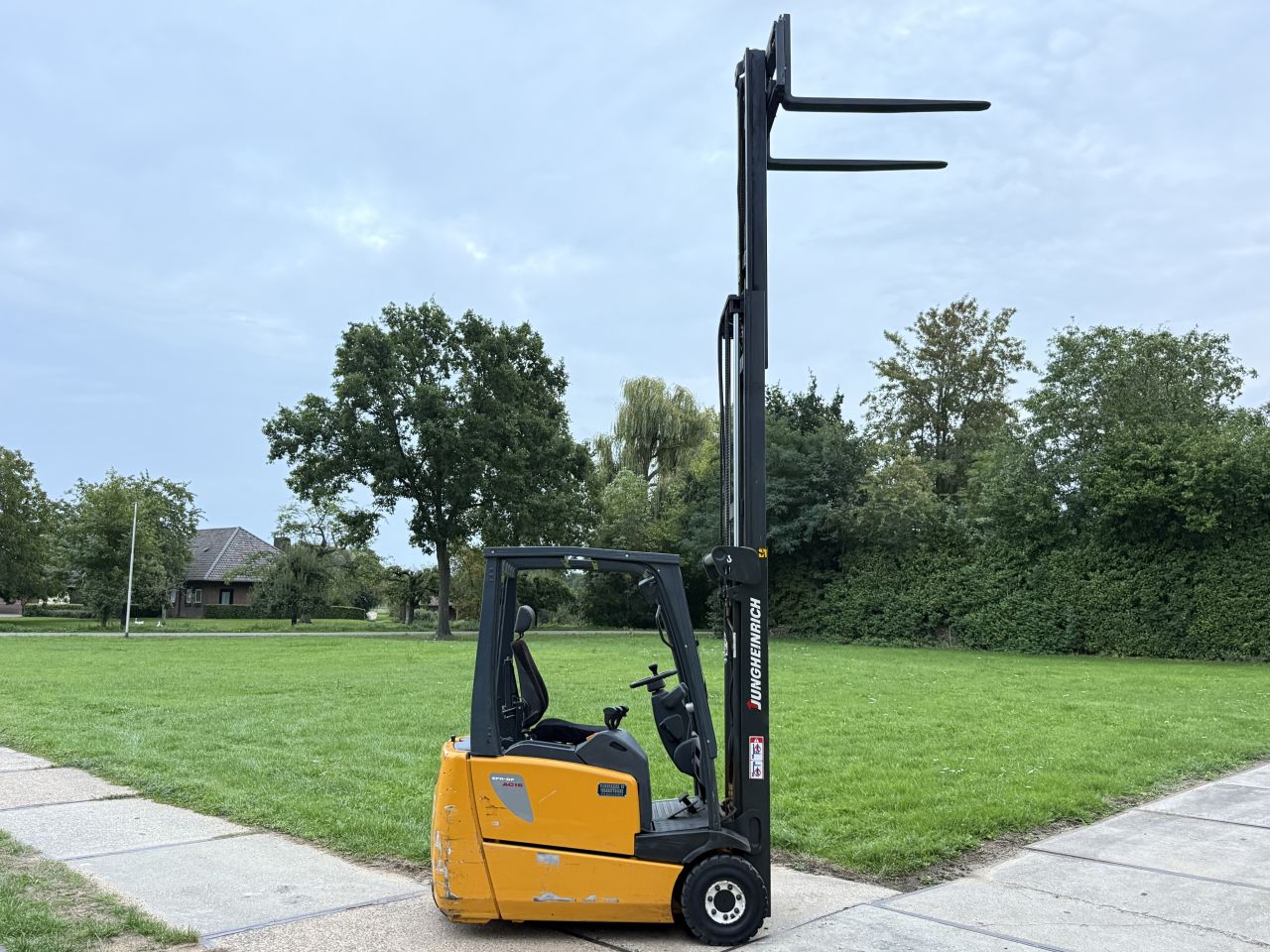 Jungheinrich 1600KG 3-delige mast Sideshift accu 2023 !!