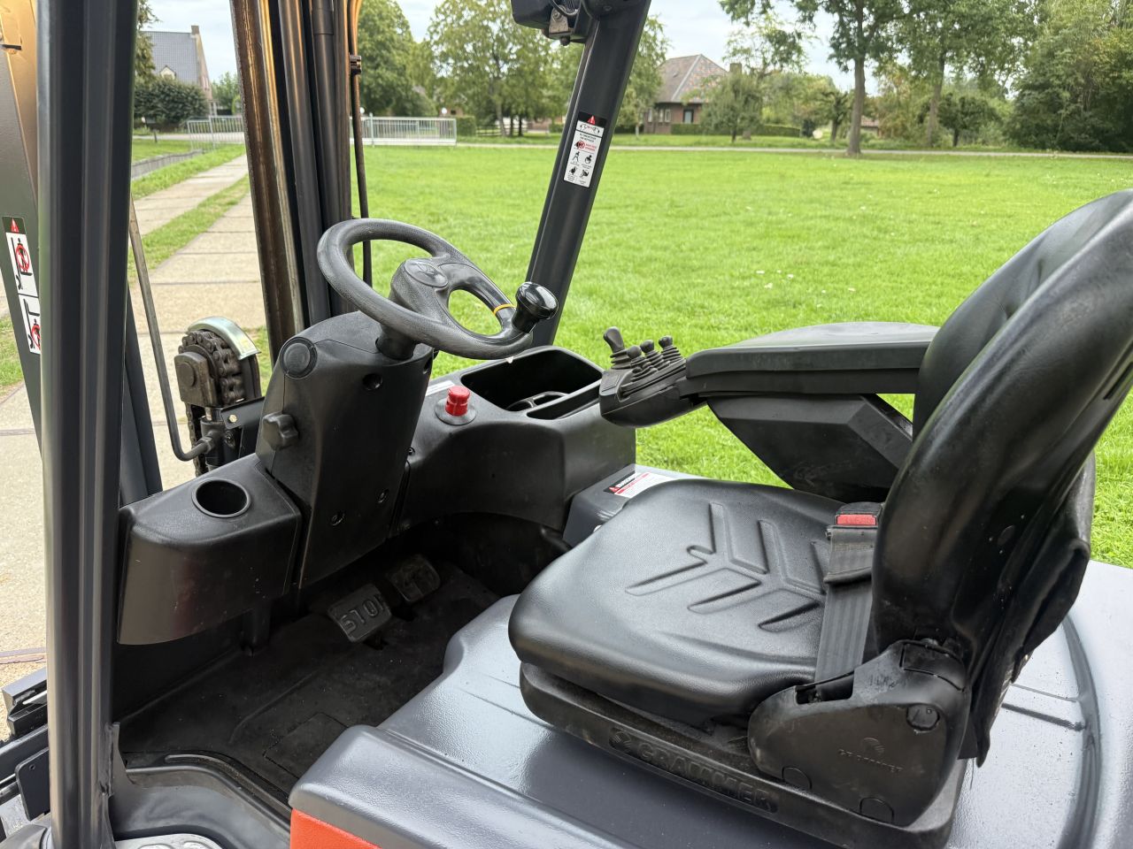 Linde 1800KG elektrisch 3-delig freelift Sideshift accu 2020