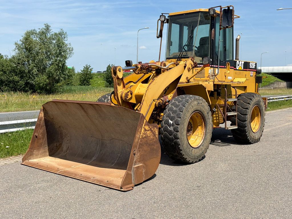 Caterpillar 928F