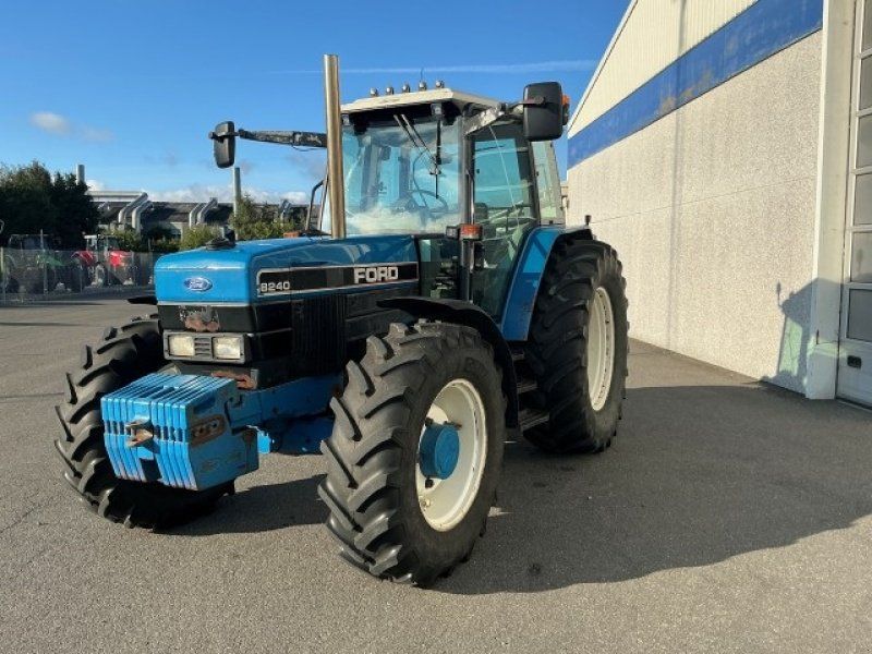Ford 8240 SLE 4WD