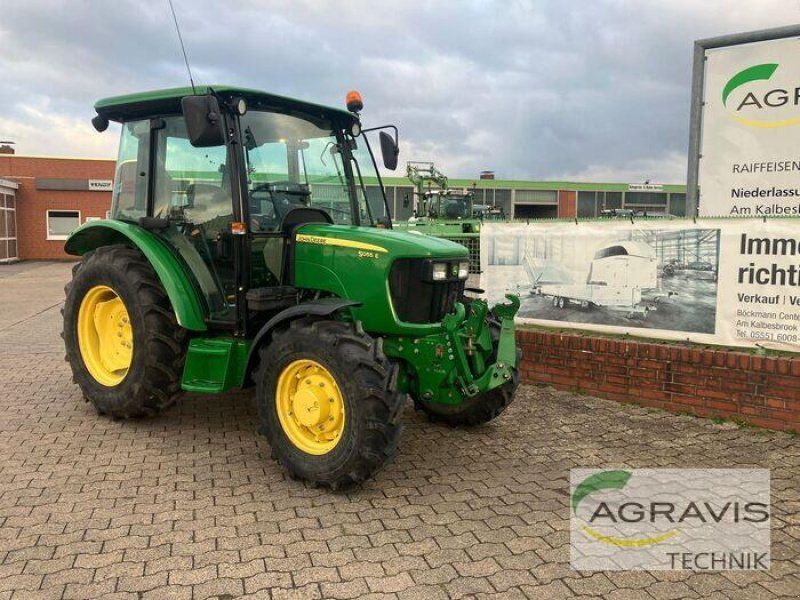 John Deere 5055 E