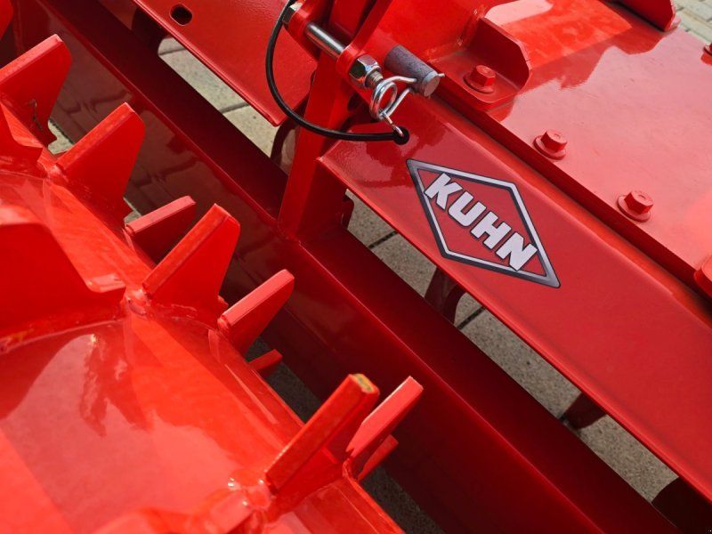 Kuhn HRB 303