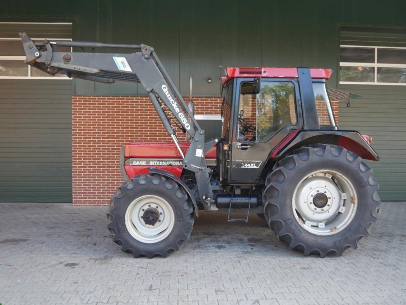 Case IH 844 XL + Frontlader Druckluft