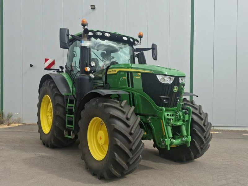 John Deere 6R 250