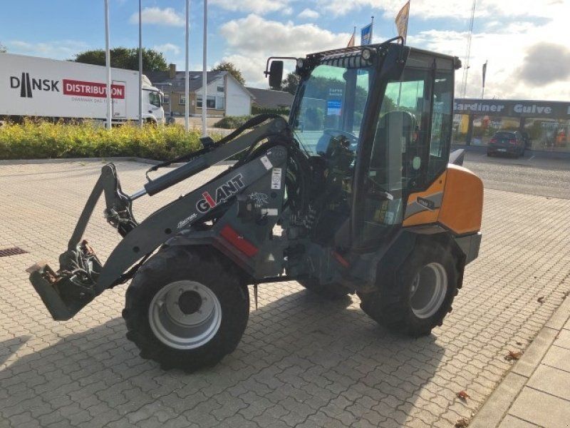 Giant G2700 HD Plus læsser