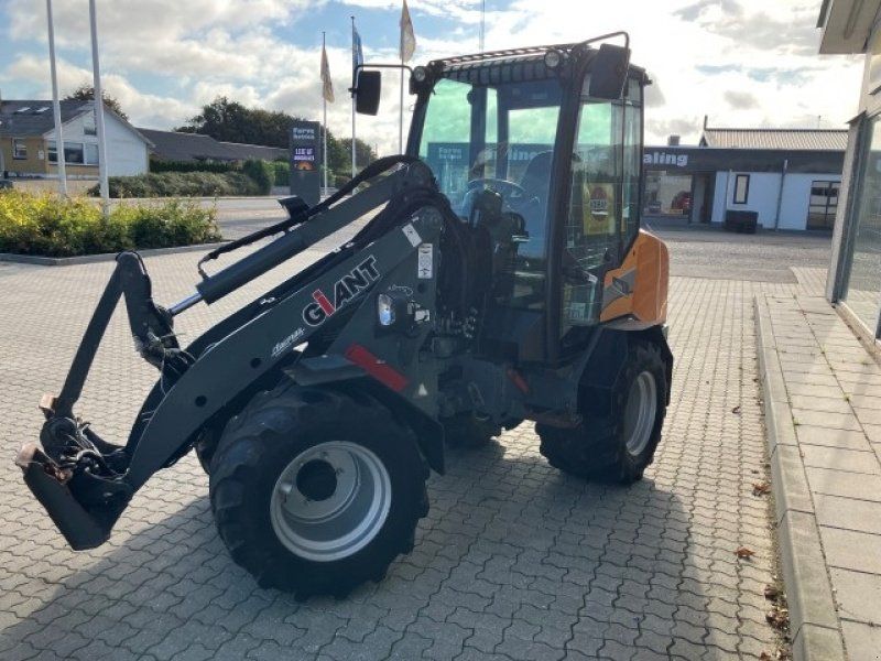 Giant G2700 HD Plus læsser