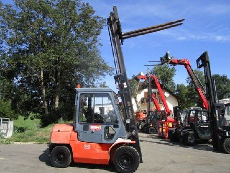 Toyota 3,5 Ton. Zinkenversteller + Seitenschieber
