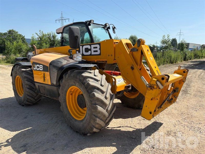JCB 541-70