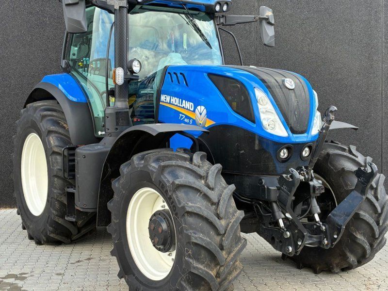 New Holland T7.165S