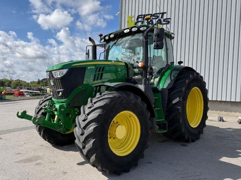 John Deere 6215R