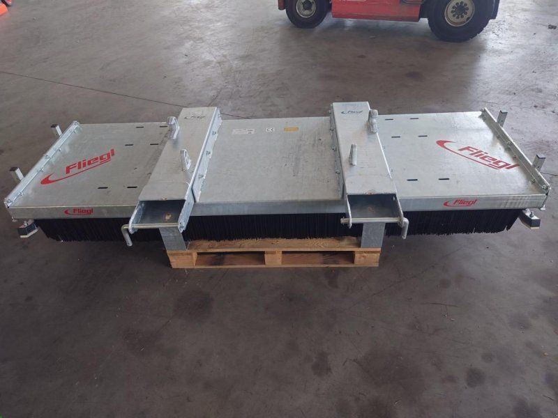 Fliegl KEHRBESEN 2500mm VERZINKT LÖWE