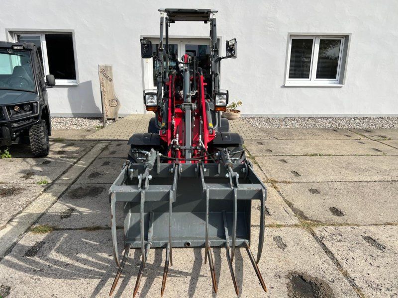 Weidemann 1260 EPS-Klappdach / ECS mit Kroko