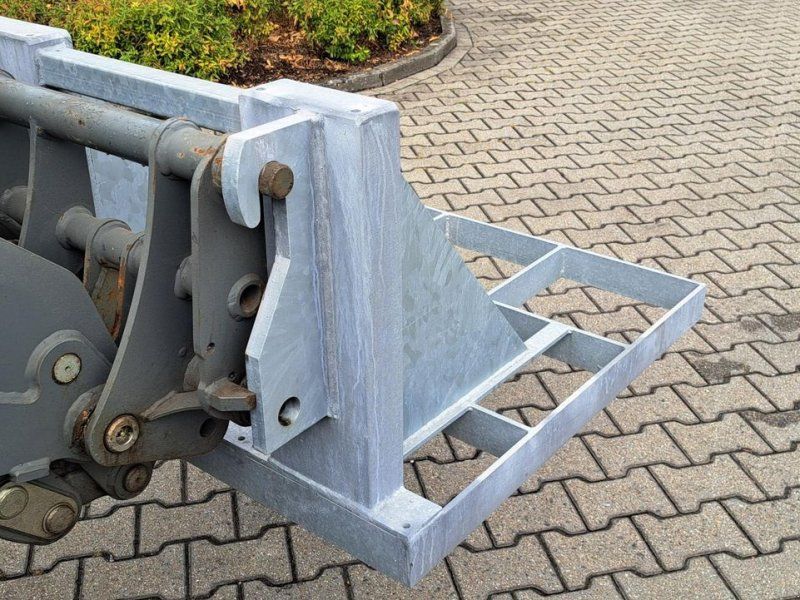 Bodenplaner mit Weidemann Aufnahme
