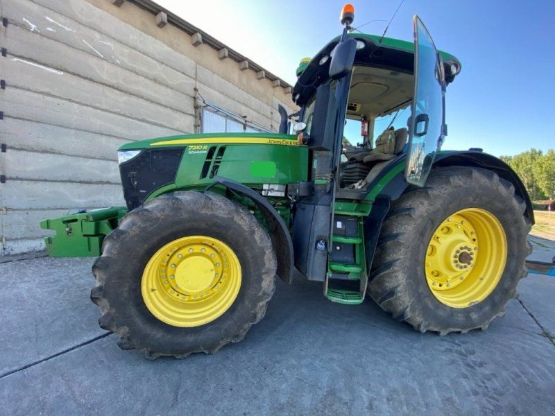 John Deere 7310R