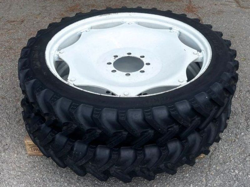 BKT Kulturräder 230/95 R42