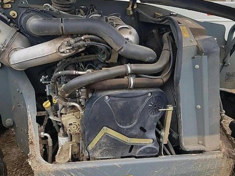Claas Scorpion 7050