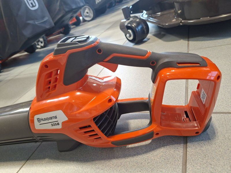 Husqvarna Akku-Laubbläser 335iB