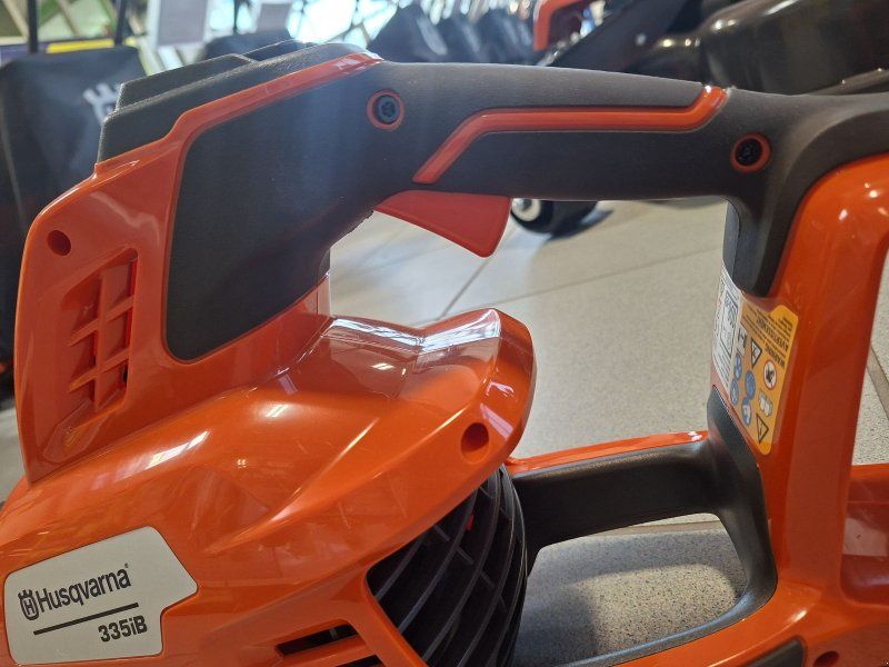 Husqvarna Akku-Laubbläser 335iB