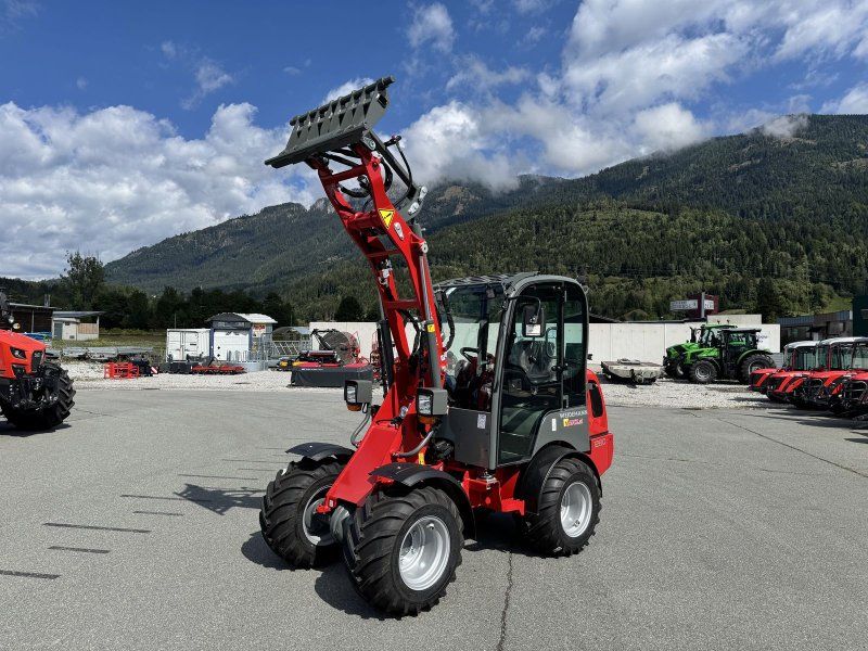 Weidemann 1280 Hoflader mit Euroaufnahme und Typisierung
