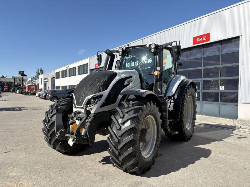 Valtra MIETANGEBOT: T215 Direct