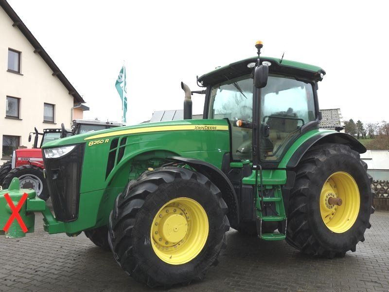 John Deere 8260R Power Shift
