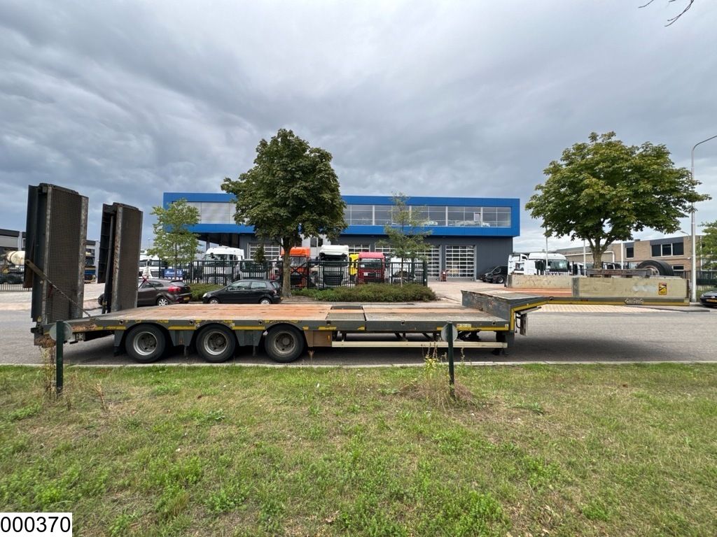 Nooteboom Lowbed Hydraulic, Winchmax winch, steering Axle