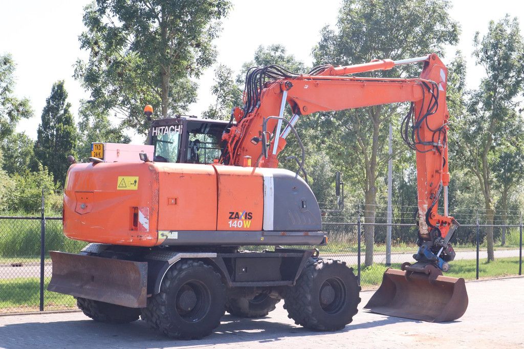 Hitachi ZX140 ZX140W-3 | ROTOTILT & BUCKET | DUTCH MACHINE
