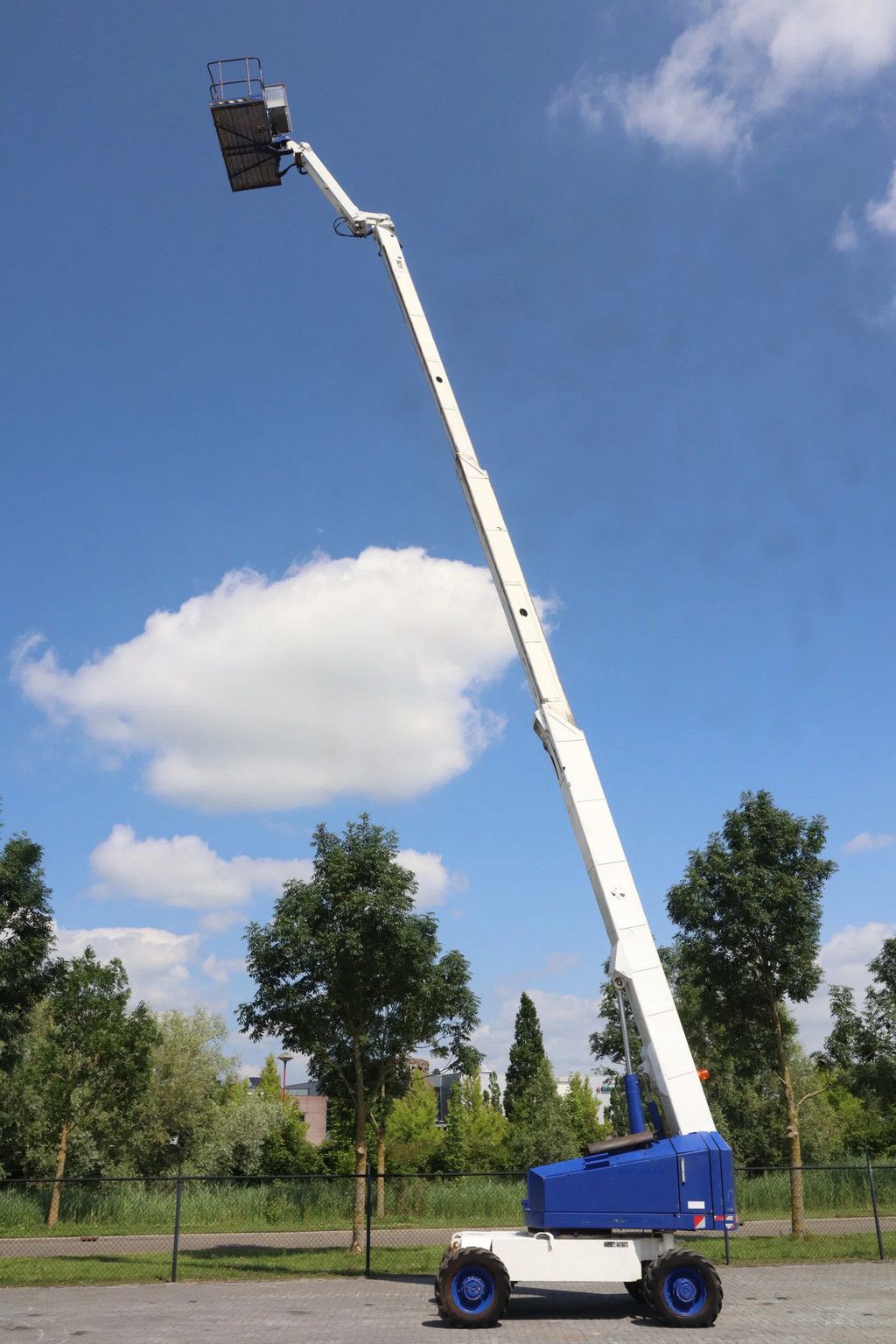 TKD 1800 | 4X4 | 20 M WORKING HEIGHT | DUTCH MACHINE