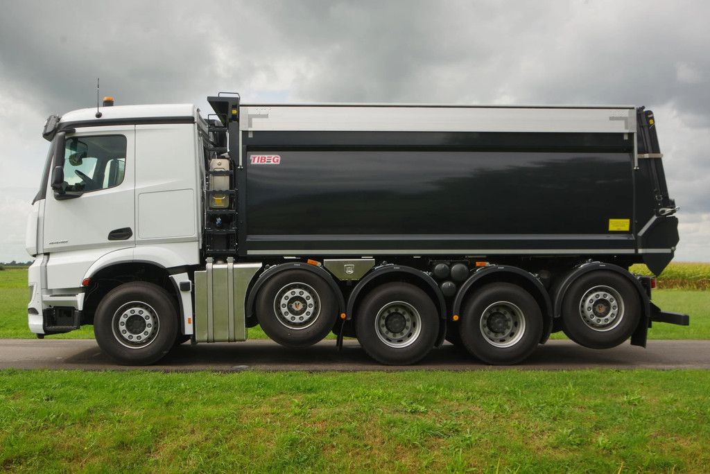 Mercedes-Benz Arocs 4648 10x4/6 Quadro met Tibeg achteroverkipper