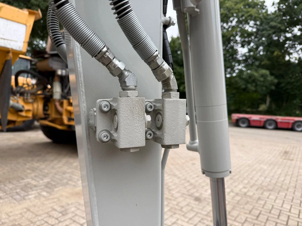 Takeuchi TB25 TB225