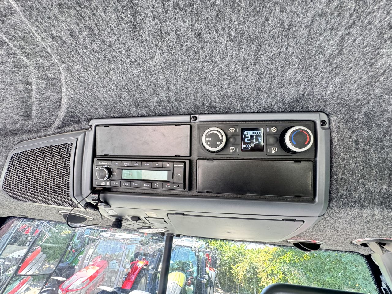 Valtra Q305