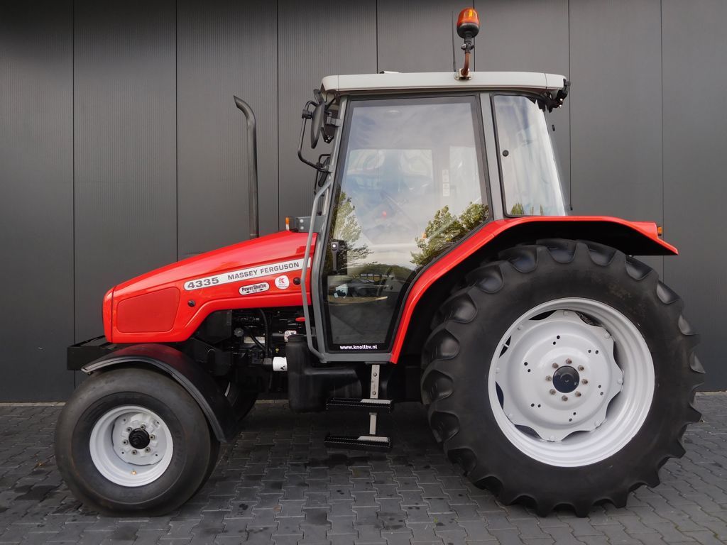 MASSEY FERGUSON 4335