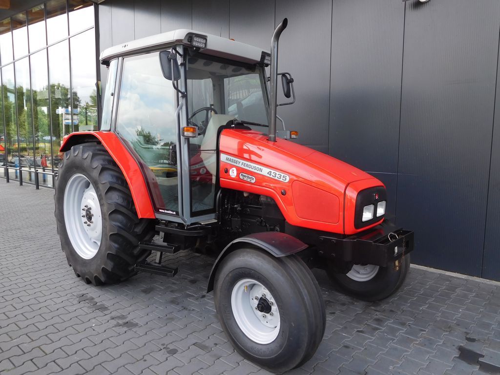 MASSEY FERGUSON 4335