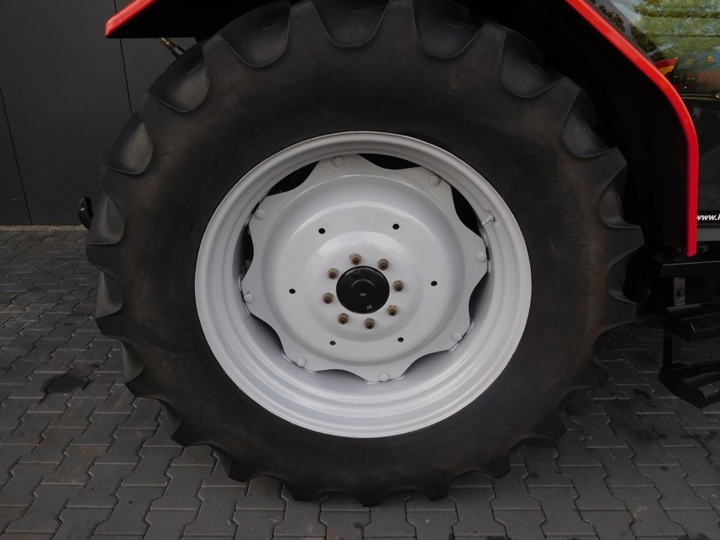 MASSEY FERGUSON 4335
