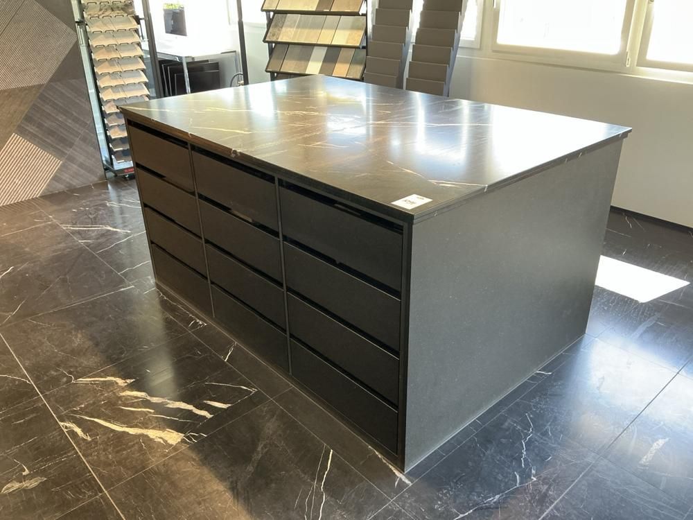 Sideboard mit Naturstein-Front